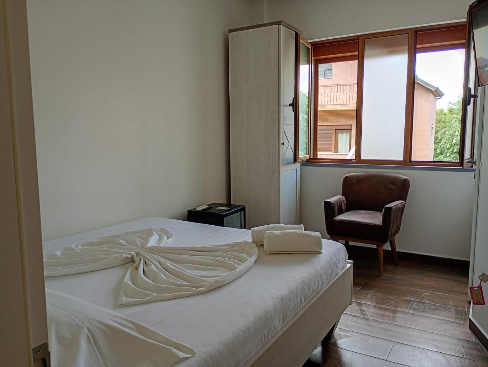 Hotel Boutique Artist Tirana Zewnętrze zdjęcie