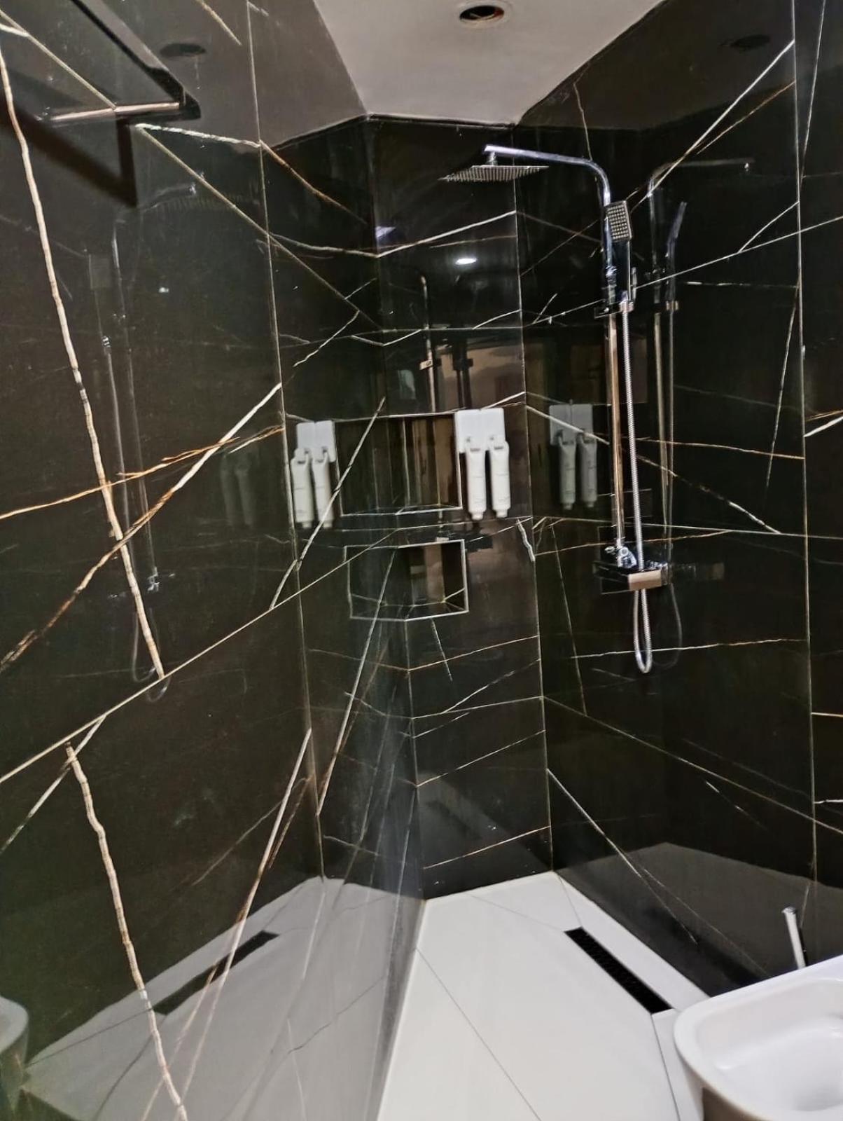 Hotel Boutique Artist Tirana Zewnętrze zdjęcie