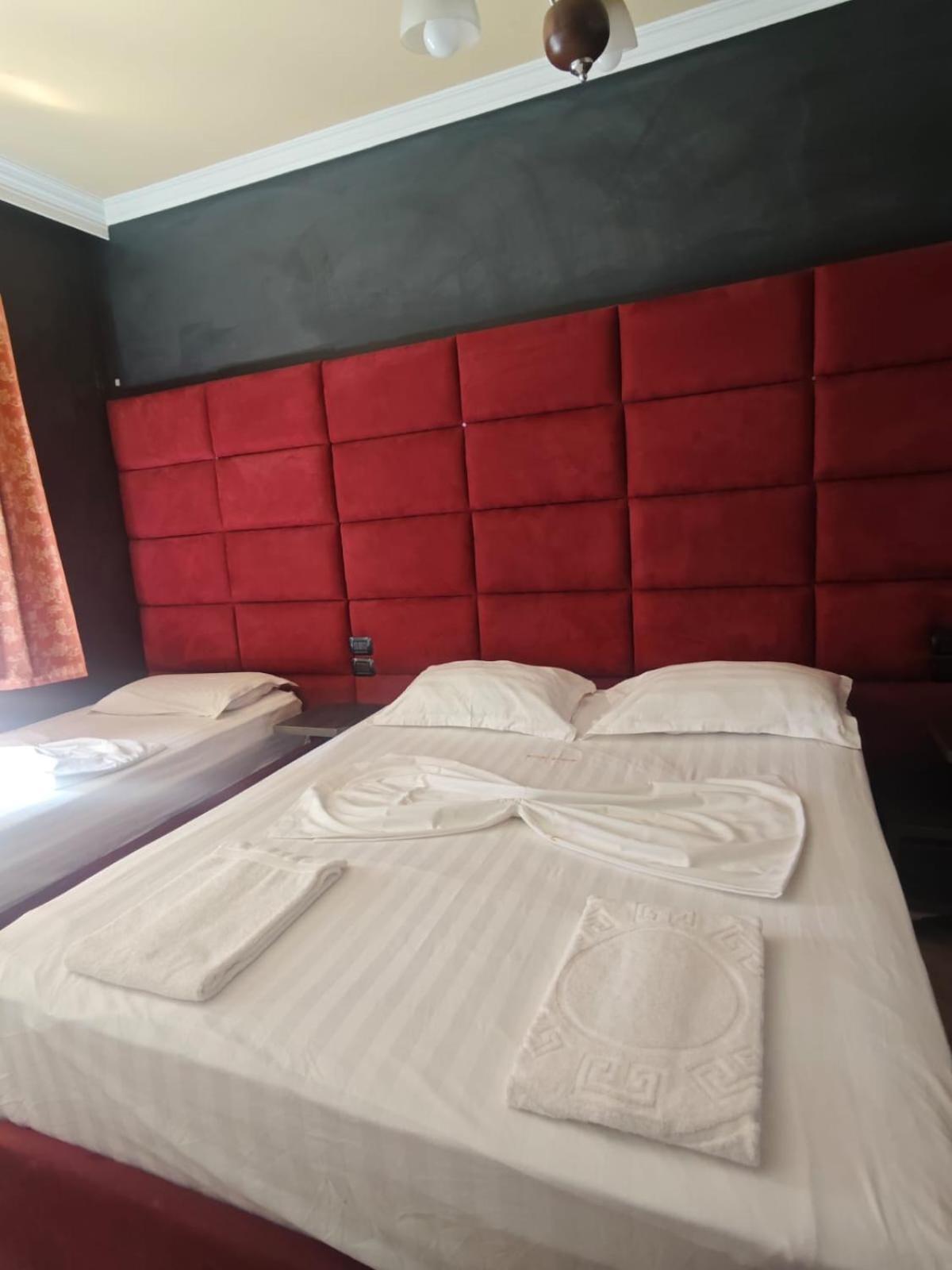 Hotel Boutique Artist Tirana Zewnętrze zdjęcie
